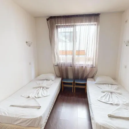 Imperial Heights Villas * Napospart