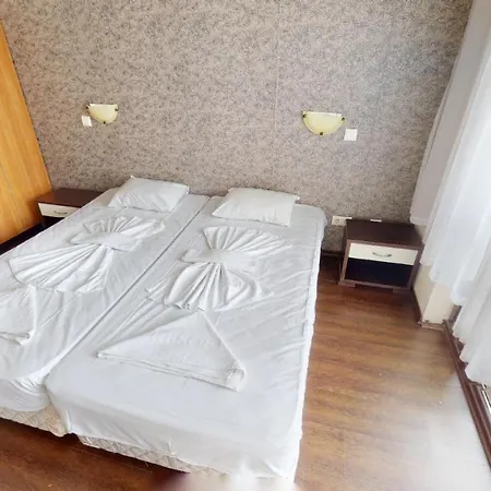 Imperial Heights Villas Napospart