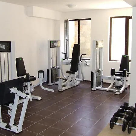 Imperial Heights Villas * Napospart