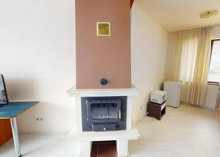 Imperial Heights Villas Вілла