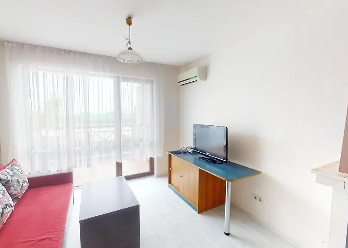 Вілла Imperial Heights Villas *