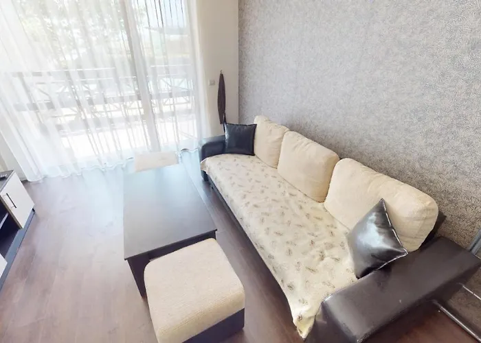 Вілла Imperial Heights Villas