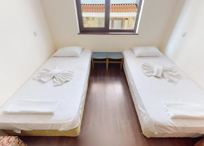 Imperial Heights Villas Вілла *